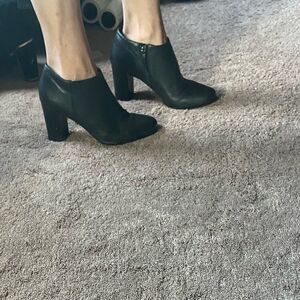 Via Spiga womens black leather booties